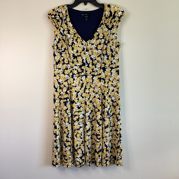 Maggy London Yellow and White Floral Midi Dress Size 12 Petite - Picture 1 of 5